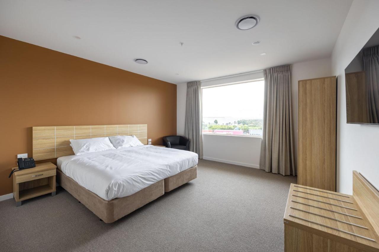 Manha Hotel Auckland Airport Exterior foto